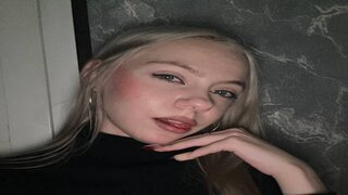 ElviaHarn