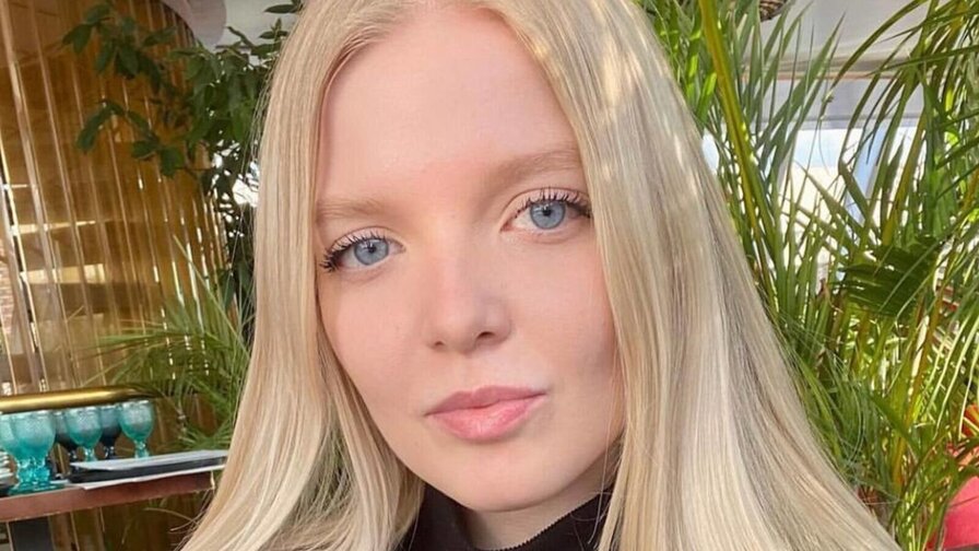 AnnieMavrodi