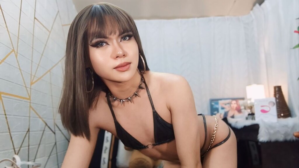 KendraCourtney