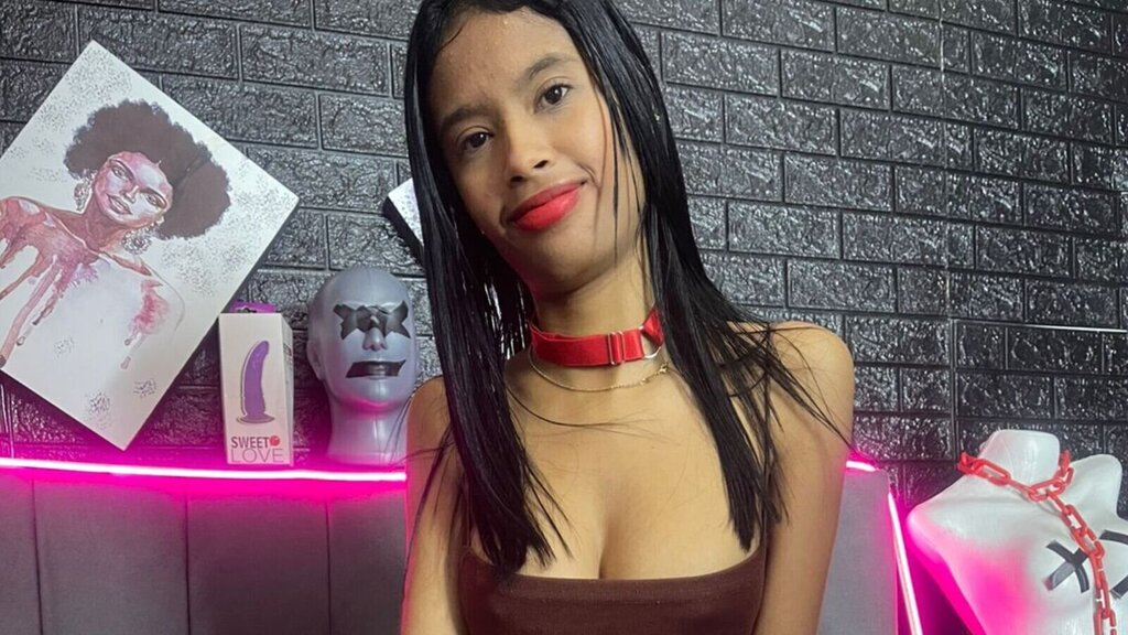 EvelynCato