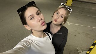 MerylAndHollis