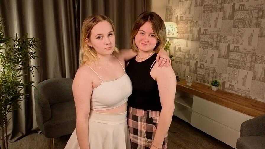 TamelaAndLynella